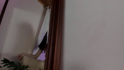 Snapshot of roselinedior chatting on 12.29.24 Lyla OF roselinedior online show from 12.29.24