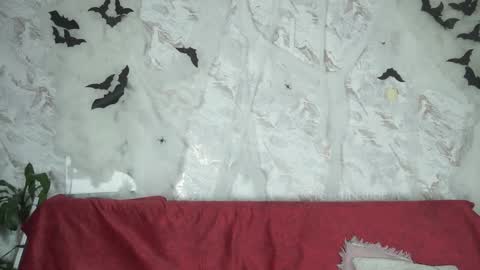 Snapshot of roselinedior chatting on 10.31.25 Lyla OF roselinedior online show from 10.31.25