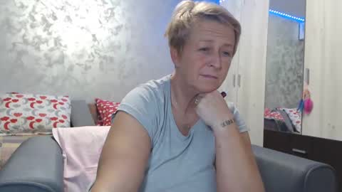 Lovepinklilly online show from 12.06.24