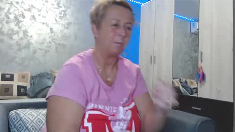 Lovepinklilly online show from 12.21.24