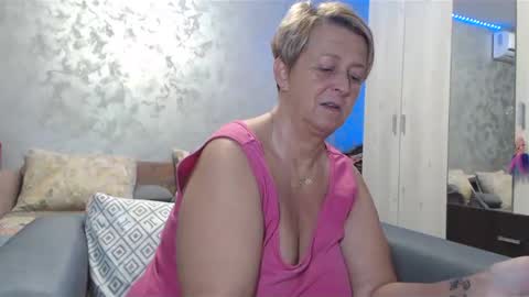 Lovepinklilly online show from 12.24.24