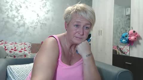 Lovepinklilly online show from 09.27.25