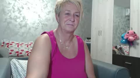 Lovepinklilly online show from 09.29.25