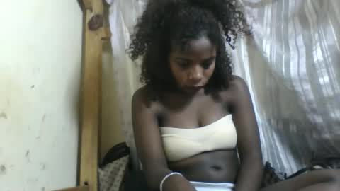 Roseyaa online show from 09.15.25