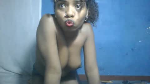 Roseyaa online show from 10.13.25