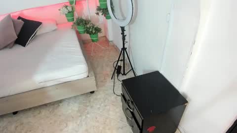 rosi_cooper online show from 12.26.24