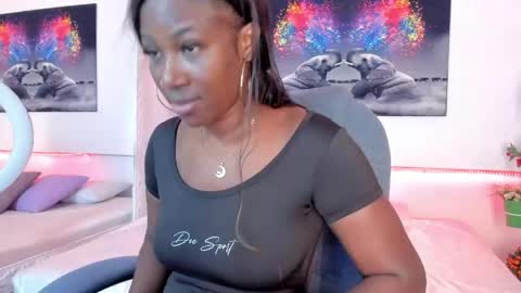 Snapshot of rosi_cooper chatting on 05.16.26 rosi_cooper online show from 05.16.26
