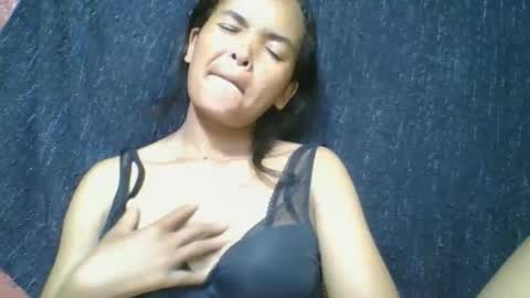 rosia685234 online show from 04.16.26