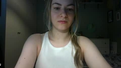 Snapshot of rosie_june chatting on 05.05.26 Rosie online show from 05.05.26