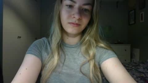 Snapshot of rosie_june chatting on 05.12.26 Rosie online show from 05.12.26