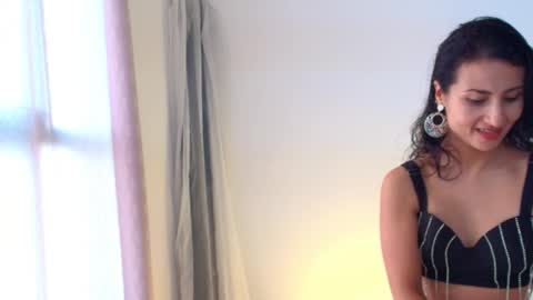 Ross BakerHot online show from 02.10.25