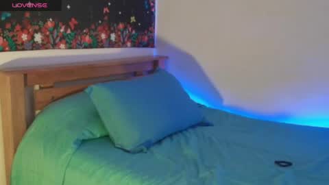 Ross BakerHot online show from 04.11.26