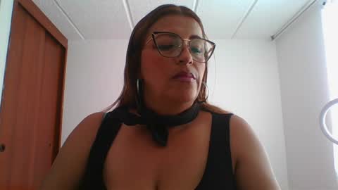 Snapshot of rossanalionheart chatting on 12.28.24 Rossana online show from 12.28.24