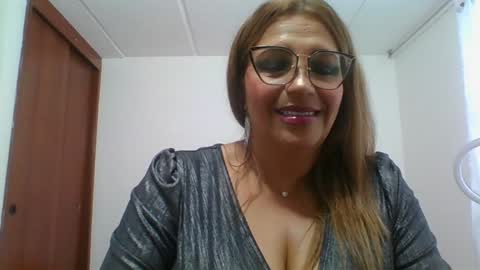 Snapshot of rossanalionheart chatting on 12.30.24 Rossana online show from 12.30.24