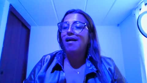 Snapshot of rossanalionheart chatting on 01.04.25 Rossana online show from 01.04.25