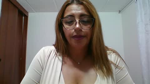 Snapshot of rossanalionheart chatting on 02.06.25 Rossana online show from 02.06.25