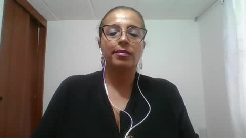 Snapshot of rossanalionheart chatting on 02.10.25 Rossana online show from 02.10.25