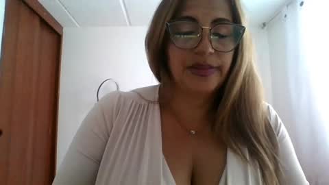 Snapshot of rossanalionheart chatting on 02.26.25 Rossana online show from 02.26.25