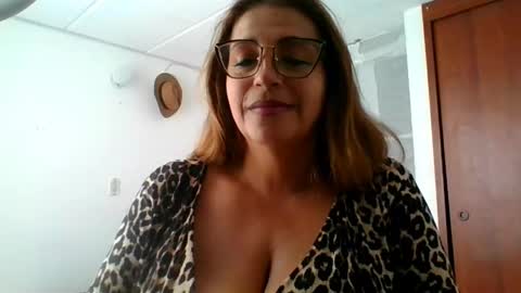 Snapshot of rossanalionheart chatting on 03.10.25 Rossana online show from 03.10.25