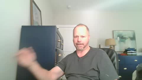 Snapshot of rossd1961 chatting on 01.25.25 nanook online show from 01.25.25