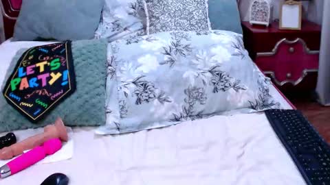 Rosse Cougar  online show from 02.15.26