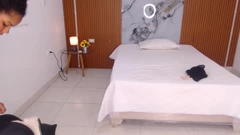 Rossi Hill online show from 02.24.26