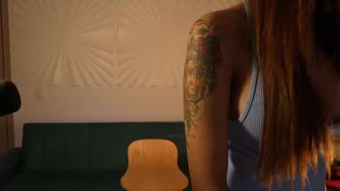 Snapshot of rosseyquiin chatting on 12.22.24 Rossey online show from 12.22.24