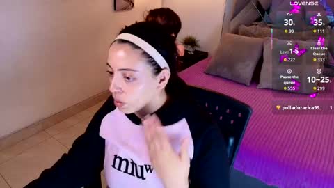 Snapshot of rossi_ss1 chatting on 10.19.25 Ross online show from 10.19.25