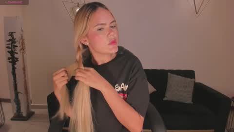 Rossie Rivers online show from 02.12.26