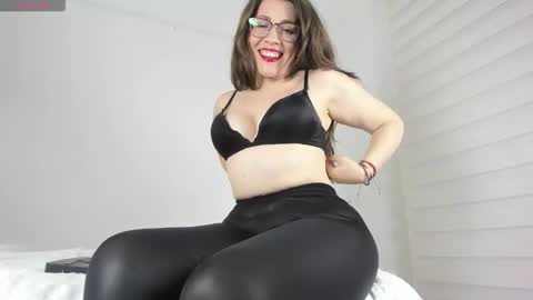 Snapshot of rosyluvv chatting on 02.02.26 Rosie online show from 02.02.26