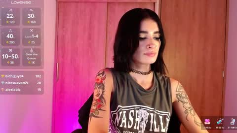 Snapshot of rot_wallace chatting on 02.24.25 rot_wallace online show from 02.24.25