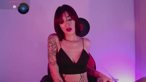 Snapshot of rot_wallace chatting on 09.30.25 rot_wallace online show from 09.30.25