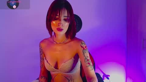 Snapshot of rot_wallace chatting on 10.06.25 rot_wallace online show from 10.06.25