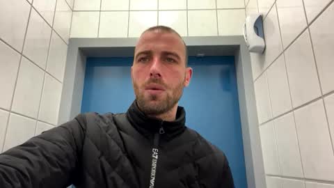 rotteei1 online show from 11.21.25