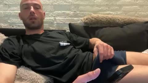 rotteei1 online show from 04.22.26