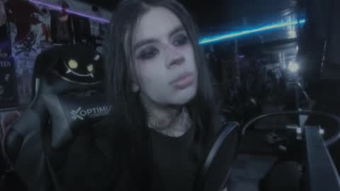 Snapshot of rotten_dreams chatting on 03.12.25 rot online show from 03.12.25