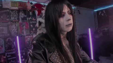 Snapshot of rotten_dreams chatting on 03.26.26 rot online show from 03.26.26