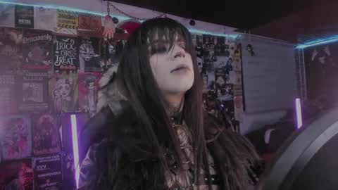 Snapshot of rotten_dreams chatting on 04.07.26 rot online show from 04.07.26