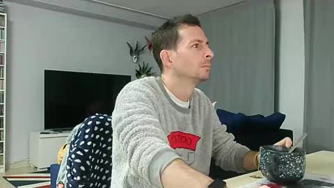 roubarixx online show from 12.04.25