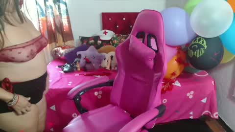 rous_kinky online show from 11.15.25