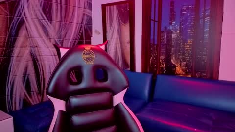 Snapshot of rouse_darkk chatting on 09.18.25 rouse darkk online show from 09.18.25