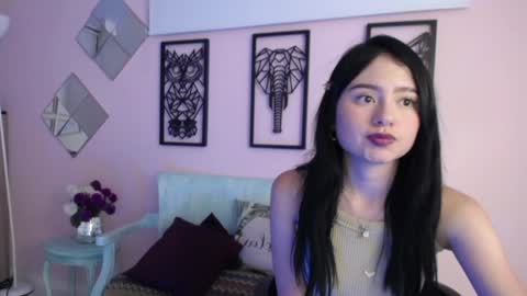 Snapshot of rousee_v chatting on 12.21.24 Rousee online show from 12.21.24