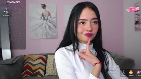 Snapshot of rousee_v chatting on 02.06.25 Rousee online show from 02.06.25