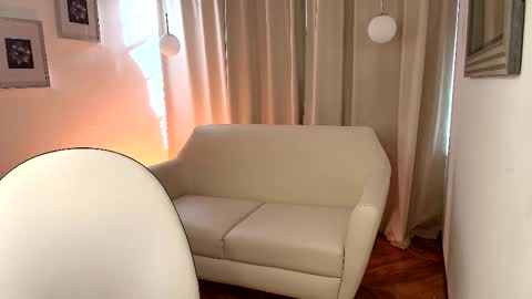 Snapshot of rousee_v chatting on 02.20.26 Rousee online show from 02.20.26