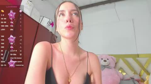 rousee_yarelds online show from 10.14.25