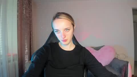 Snapshot of rousereed chatting on 10.15.25 Rouse online show from 10.15.25