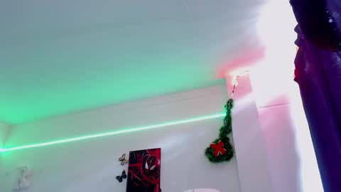Snapshot of rousrossell_4 chatting on 12.16.24 Call me Rous  online show from 12.16.24