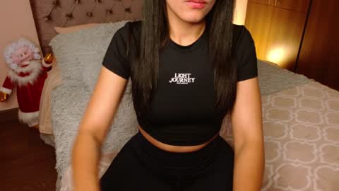 Snapshot of rouss_henao chatting on 01.02.25 Rouss marie henao online show from 01.02.25
