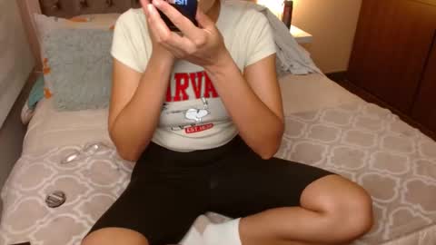 Snapshot of rouss_henao chatting on 02.08.25 Rouss marie henao online show from 02.08.25