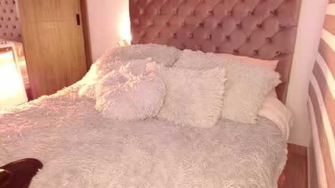 Snapshot of rouss_henao chatting on 09.30.25 Rouss marie henao  online show from 09.30.25